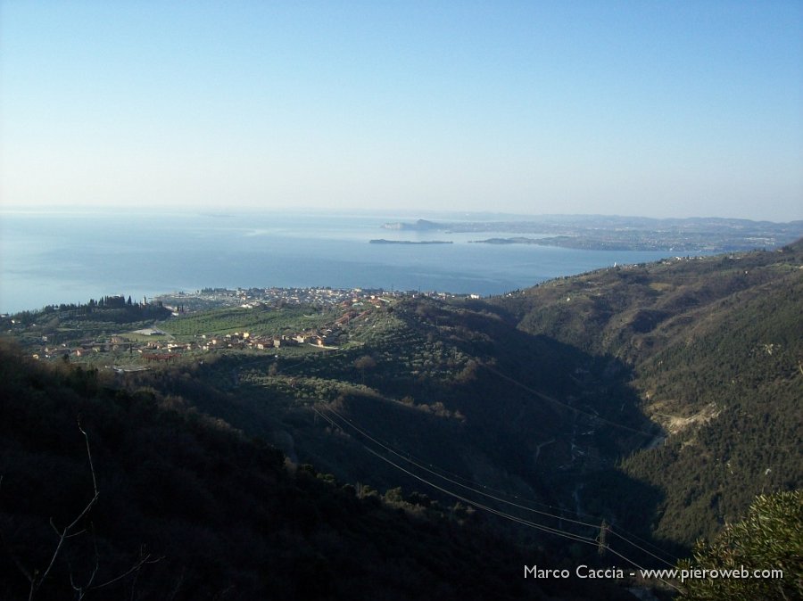 01_Partiamo con vista sul Lago di Garda.JPG